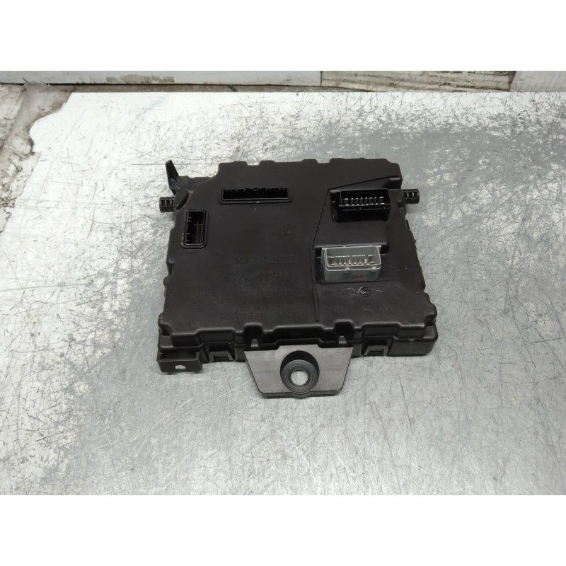 Recambio de modulo electronico para renault kangoo furgón compact comfort referencia OEM IAM 8201077402B 002025209 BCMN1