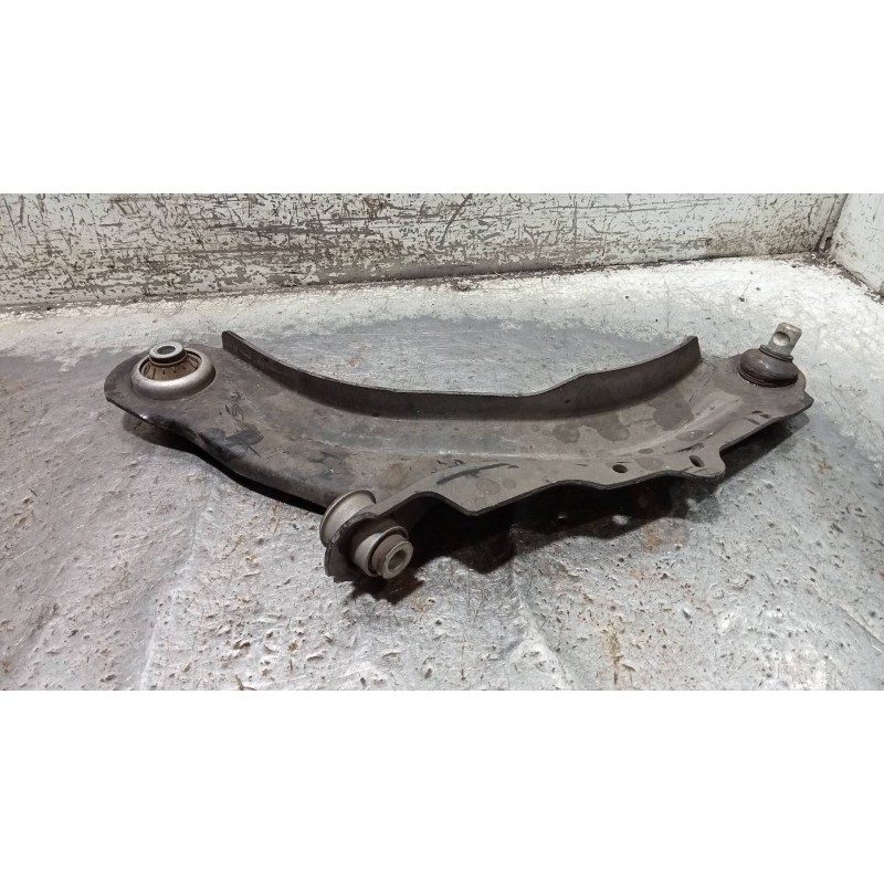 Recambio de brazo suspension inferior delantero izquierdo para renault captur 1.2 tce energy referencia OEM IAM   