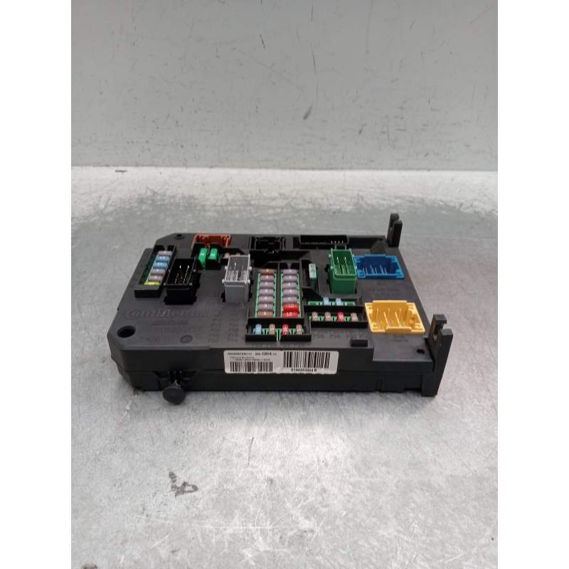 Recambio de caja reles / fusibles para citroën c4 picasso referencia OEM IAM 980668798001 BSIQ0401 S180204004B