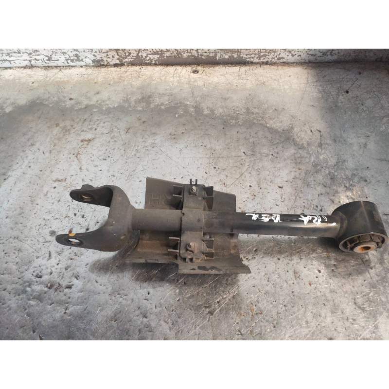 Recambio de brazo suspension superior trasero derecho para mazda 3 lim. () style referencia OEM IAM  22D 2014