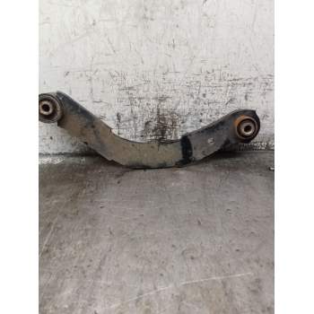 BRAZO SUSPENSION SUPERIOR TRASERO DERECHO 05105271A 