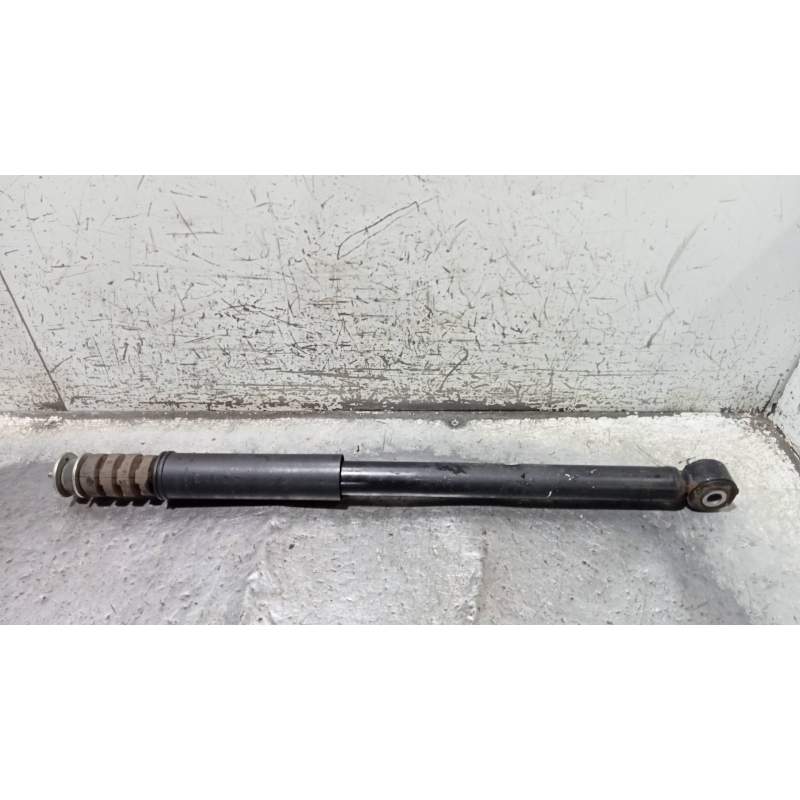 Recambio de amortiguador trasero derecho para dacia duster ii comfort referencia OEM IAM 562106321R  