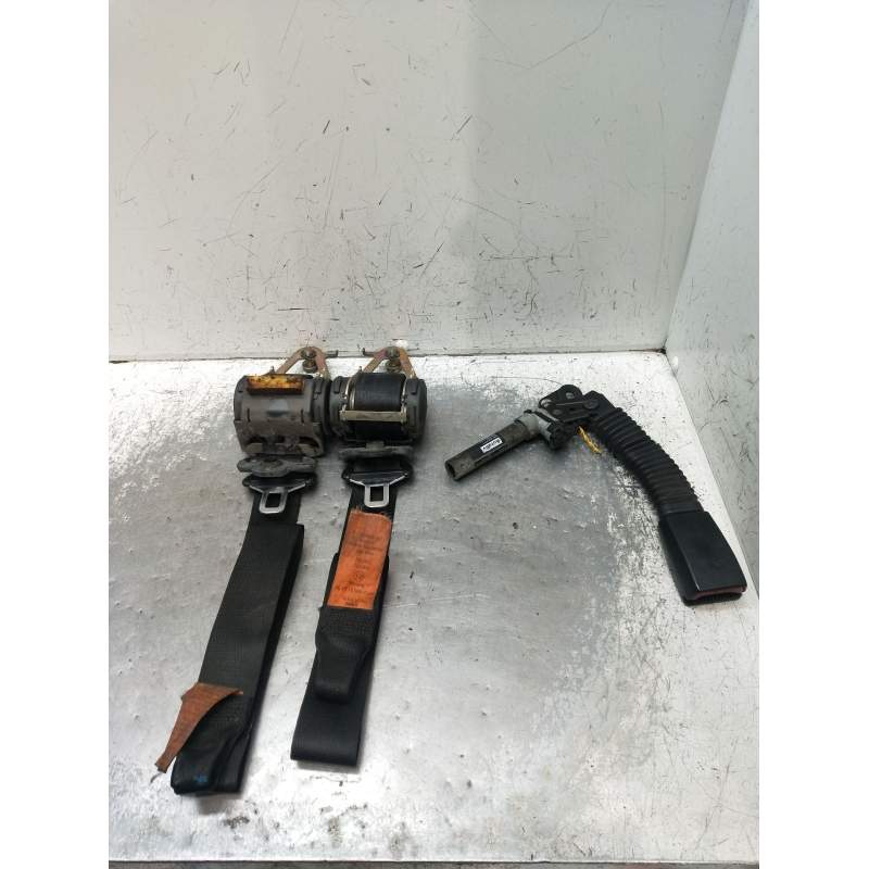 Recambio de juego cinturones delantero para bmw 3 compact (e36) 318 tds referencia OEM IAM  3P 1994
