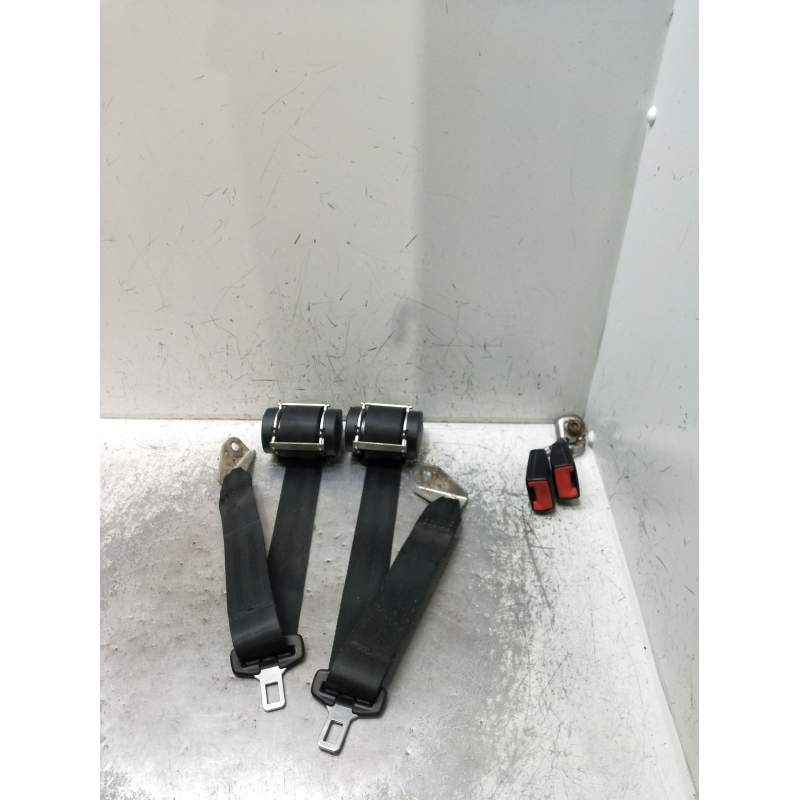 Recambio de juego cinturones trasero para volkswagen golf vi (5k1) 2.0 tdi referencia OEM IAM  3P 