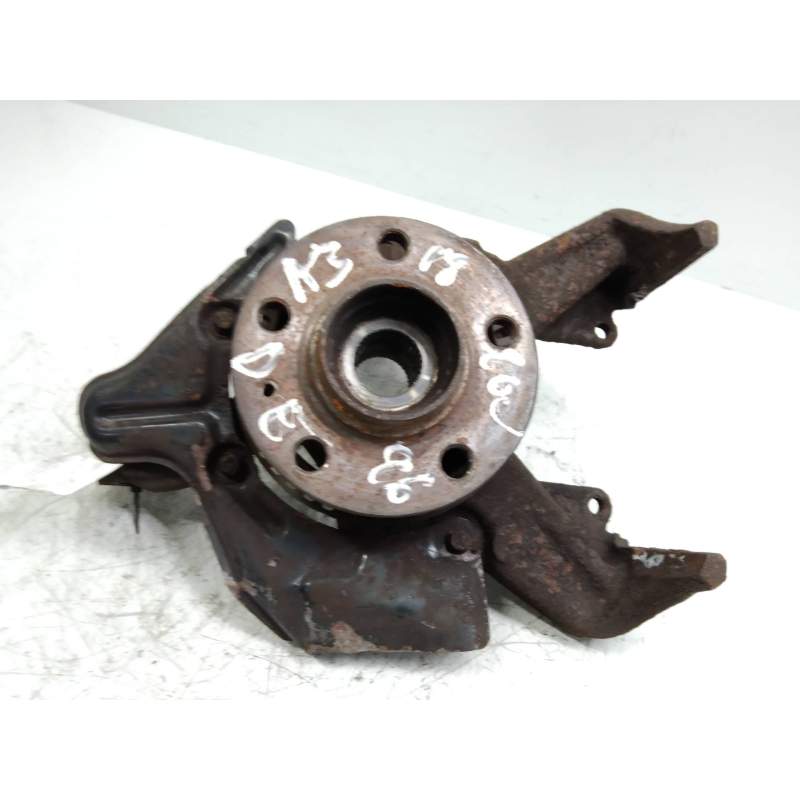 Recambio de mangueta delantera derecha para audi a3 (8l) 1.8 20v referencia OEM IAM  18G 1996