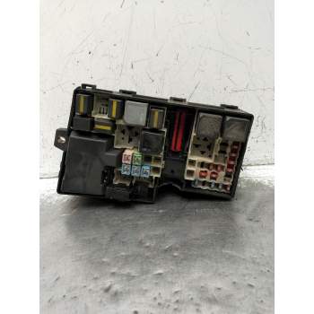 CAJA RELES / FUSIBLES 3M5T14A067BB 518804000 2003