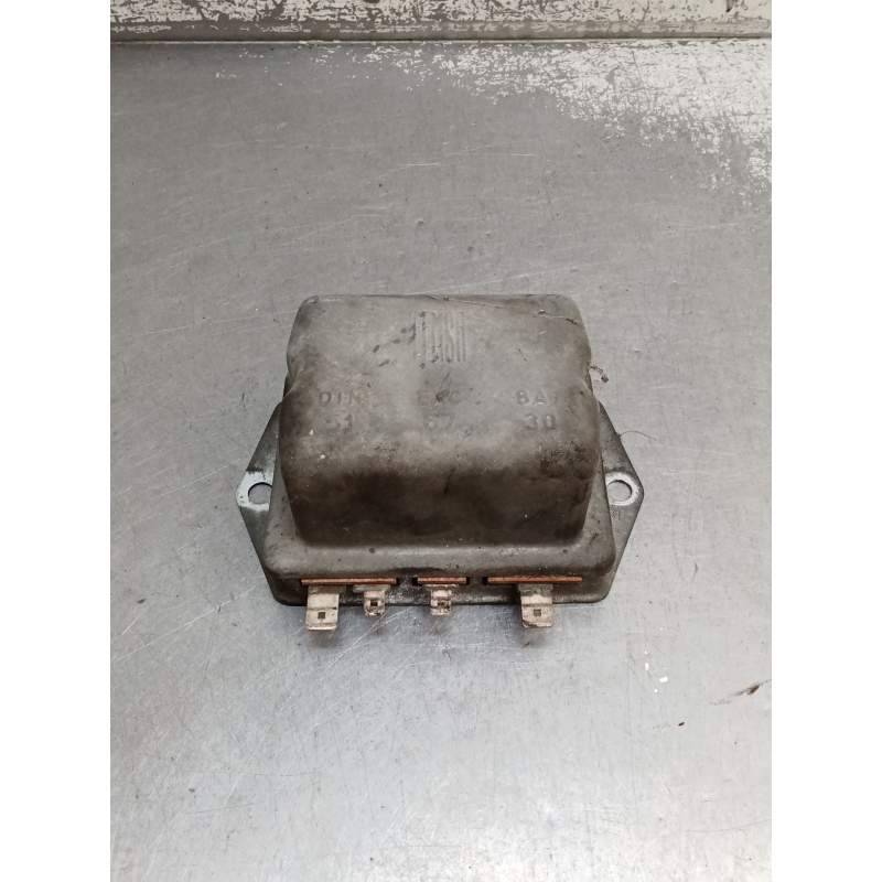 Recambio de modulo electronico para seat 600 (110b) 0.8 referencia OEM IAM REGULADOR DEL ALTERNADOR  