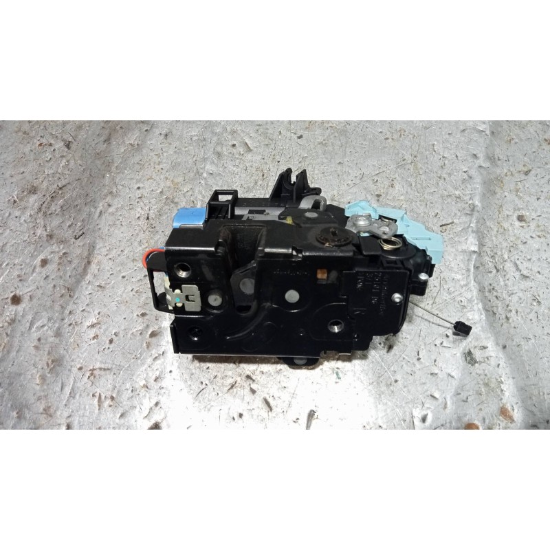 Recambio de motor cierre centralizado trasero derecho para skoda octavia combi (1z5) scout 4x4 referencia OEM IAM 7L0839016D  