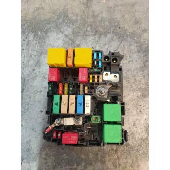 CAJA RELES / FUSIBLES 9804848480 BFRM2010 