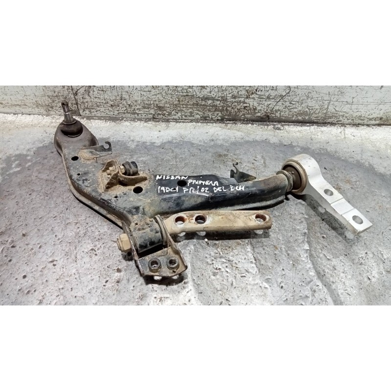 Recambio de brazo suspension inferior delantero derecho para nissan primera berlina (p12) acenta referencia OEM IAM   