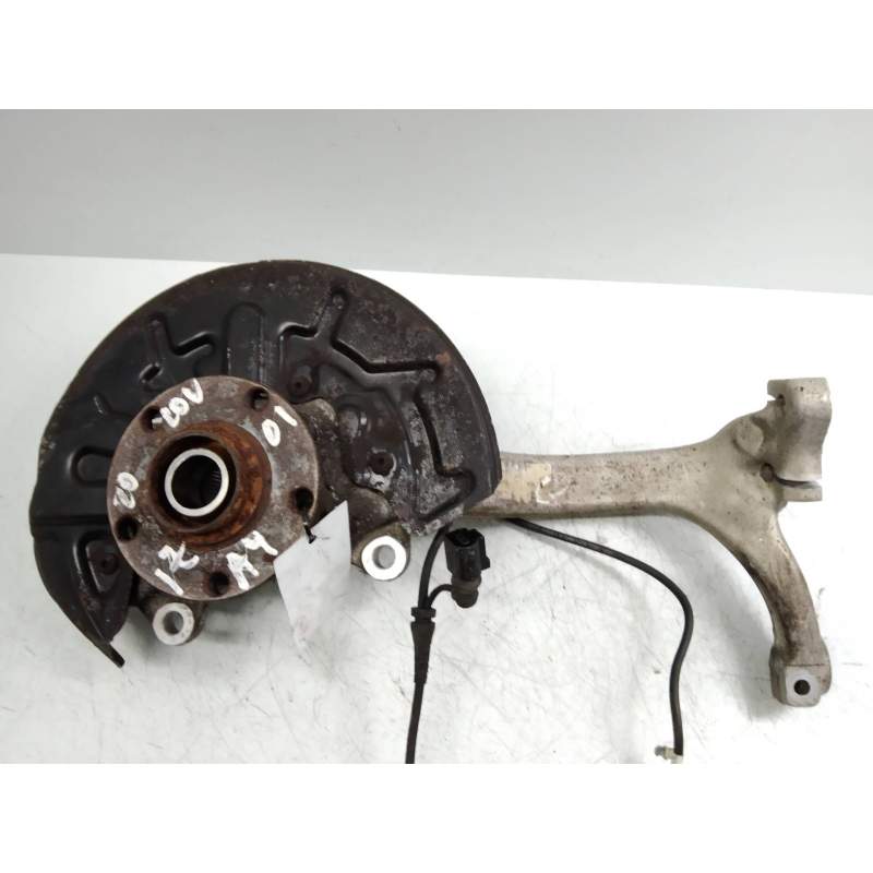 Recambio de mangueta delantera izquierda para audi a4 berlina (8e) 2.0 20v cat (alt) referencia OEM IAM   