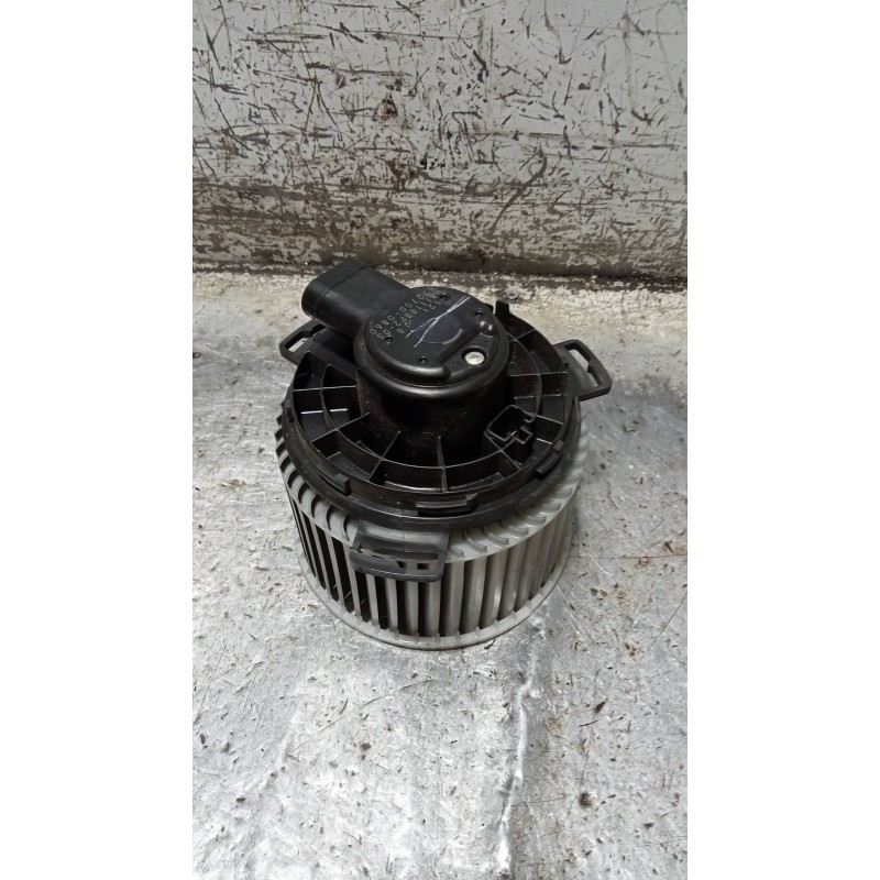 Recambio de motor calefaccion para mazda 3 lim. (bl) 2.2 turbodiesel cat referencia OEM IAM 8727000860 HB111BBP203 