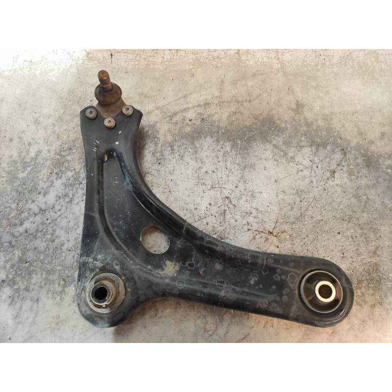 Recambio de brazo suspension inferior delantero derecho para citroën c4 cactus feel referencia OEM IAM   