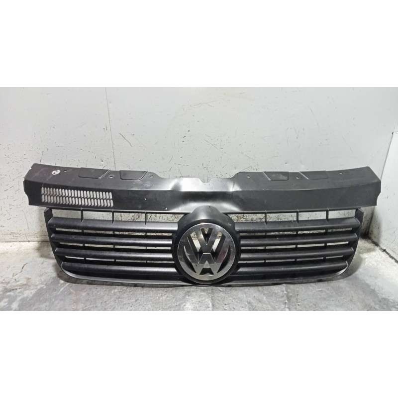 Recambio de rejilla delantera para volkswagen t5 transporter/furgoneta caja cerrada referencia OEM IAM 7H0807101  