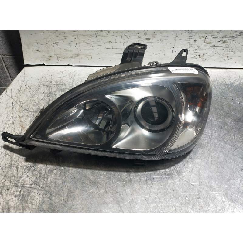 Recambio de faro izquierdo para mercedes-benz clase m (w163) 400 cdi (163.128) referencia OEM IAM  5DV00829000 2002