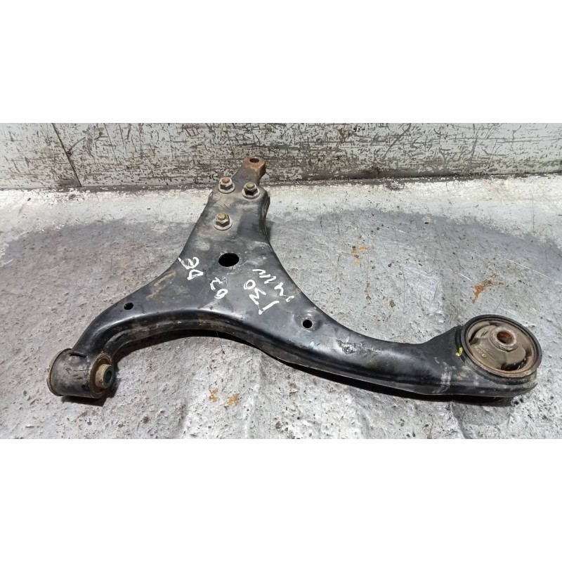 Recambio de brazo suspension inferior delantero derecho para hyundai i30 classic referencia OEM IAM   