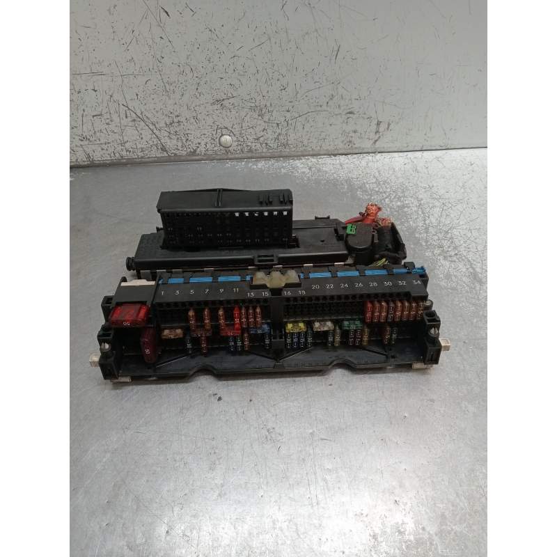 Recambio de caja reles / fusibles para bmw 3 (e46) 320 d referencia OEM IAM 18091000000 MR980721 90101570 1998
