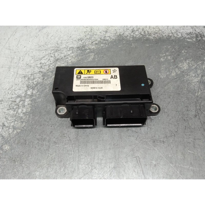 Recambio de centralita airbag para chevrolet cruze ls referencia OEM IAM 13505823  