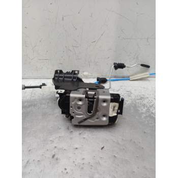MOTOR CIERRE CENTRALIZADO TRASERO DERECHO A0997305600 5P X117/2015