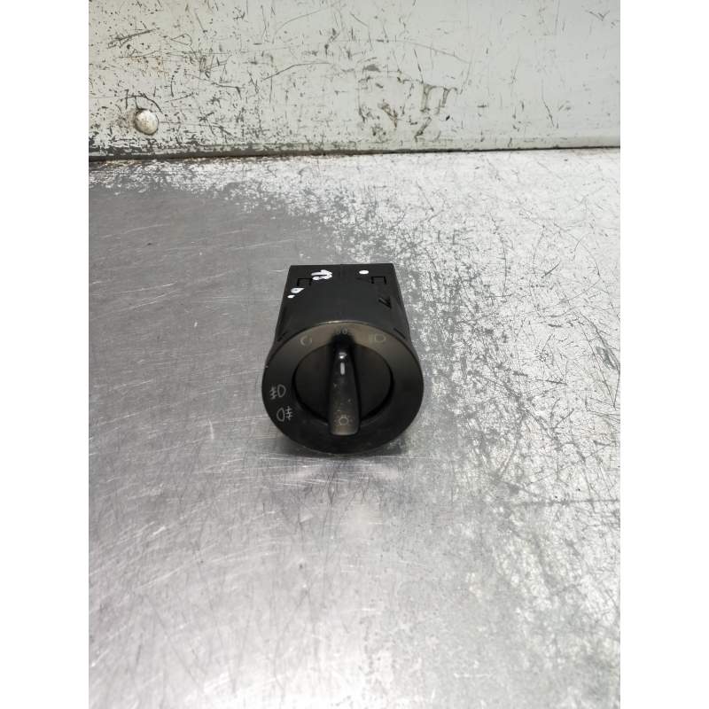 Recambio de mando luces para volkswagen golf iv berlina (1j1) referencia OEM IAM 1C0941531A INTERRUPTOR 1998