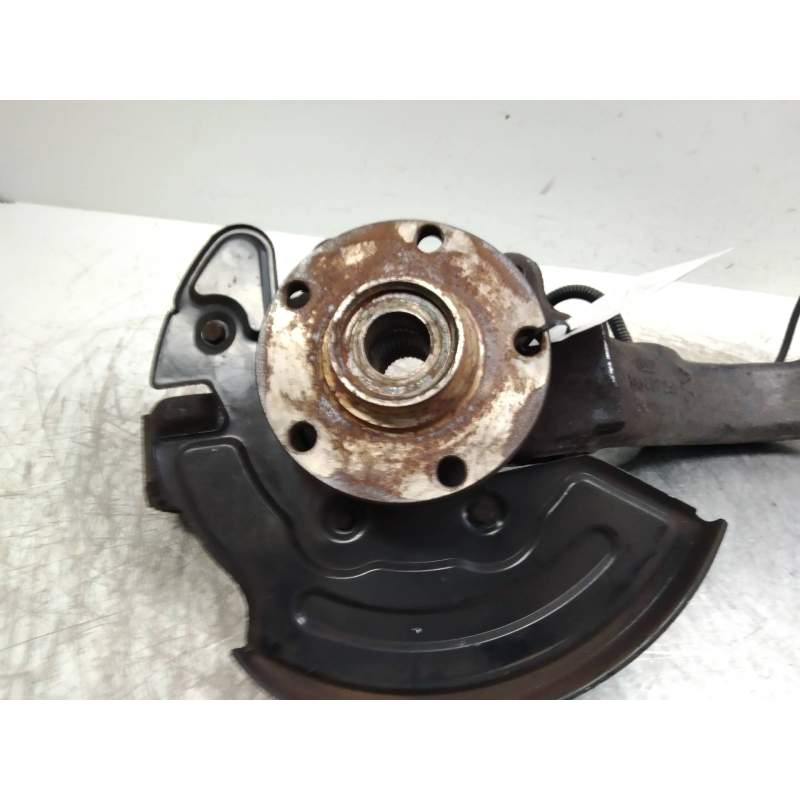 Recambio de mangueta delantera derecha para volkswagen passat berlina (3b2) highline syncro / 4motion referencia OEM IAM  23G 19