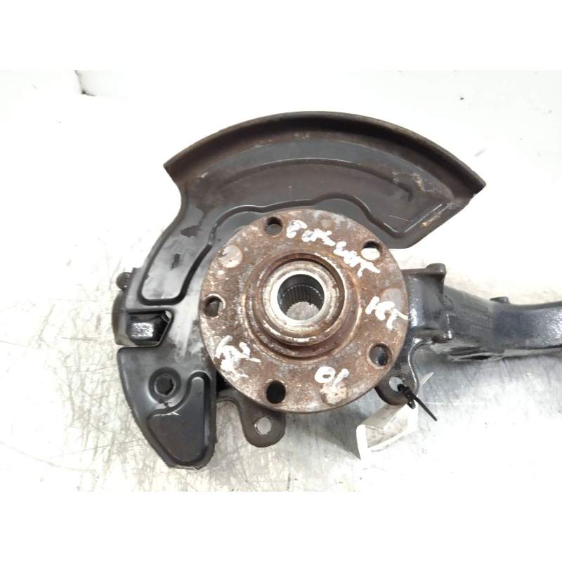 Recambio de mangueta delantera izquierda para volkswagen passat berlina (3b3) trendline referencia OEM IAM  18G 2001