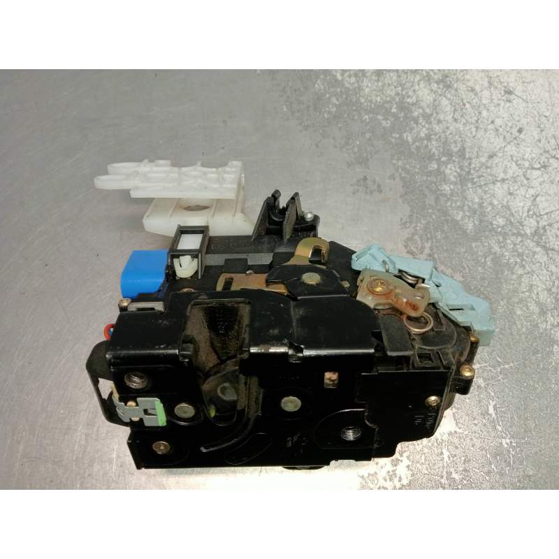 Recambio de motor cierre centralizado delantero derecho para seat toledo (5p2) reference referencia OEM IAM 3D1837016 FRCM219200