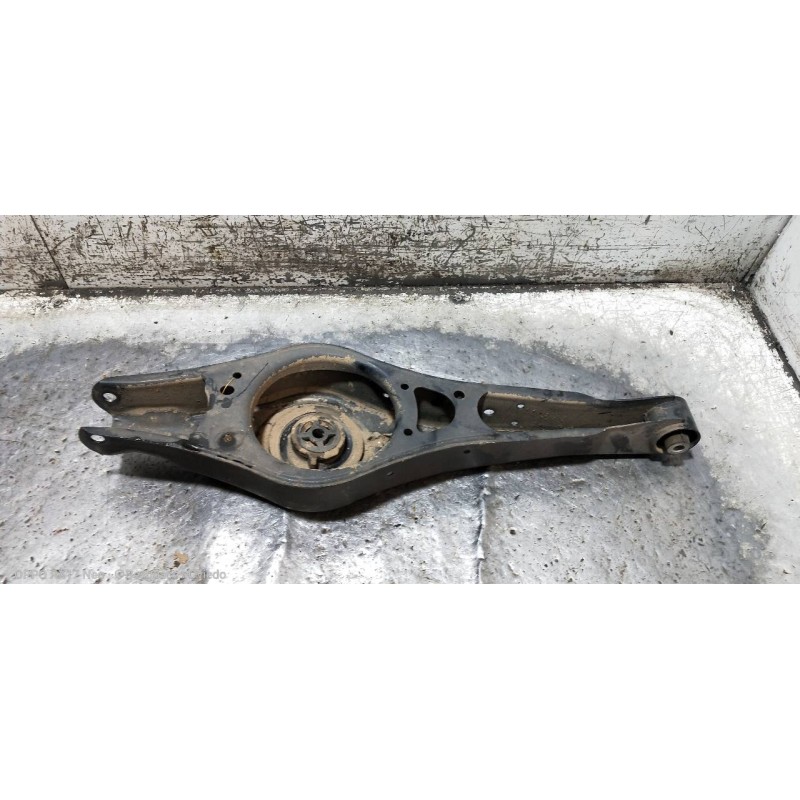 Recambio de brazo suspension inferior trasero derecho para volkswagen passat lim. (362) 2.0 tdi referencia OEM IAM   