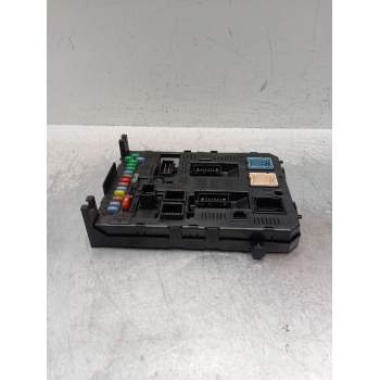 CAJA RELES / FUSIBLES 96640590800r 16HDI 2006