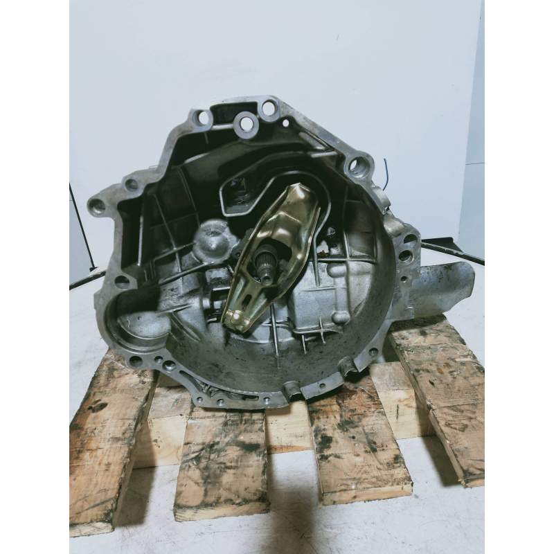 Recambio de caja cambios para audi coupe (8b3) básico referencia OEM IAM CAC 0856 14052 5V