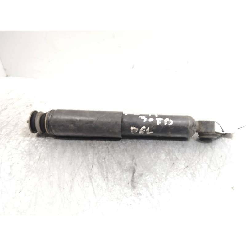 Recambio de amortiguador delantero para nissan cabstar e 3.0 d referencia OEM IAM   