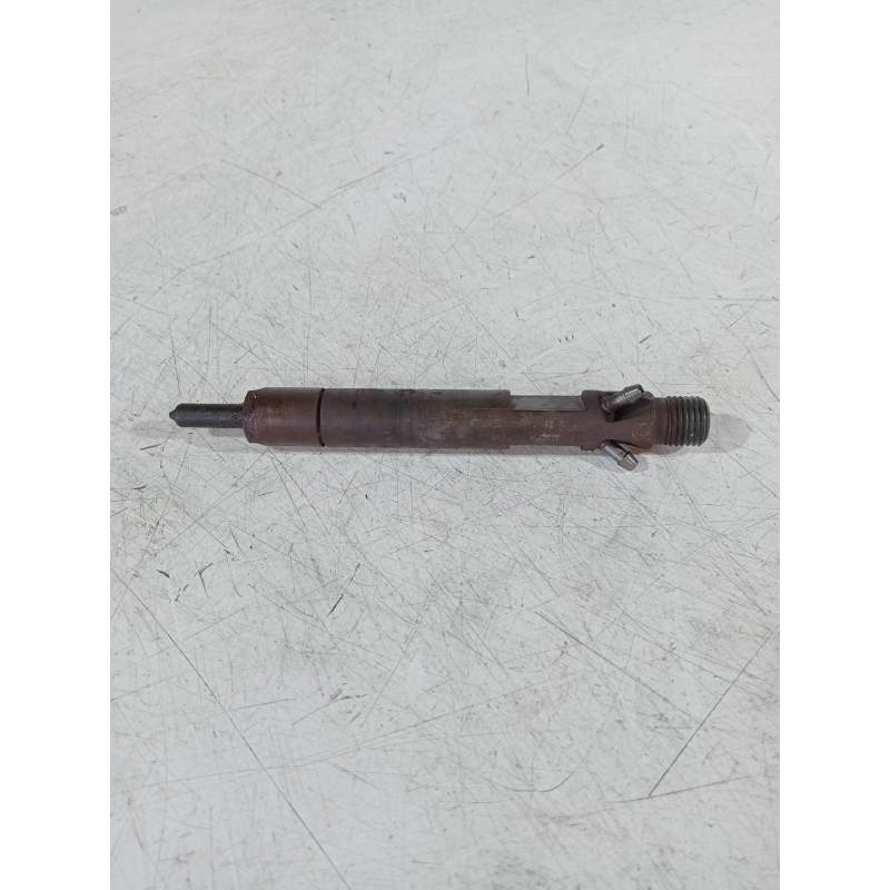 Recambio de inyector para ford fiesta berlina (dx) básico referencia OEM IAM TJBB01702D  DELPHI