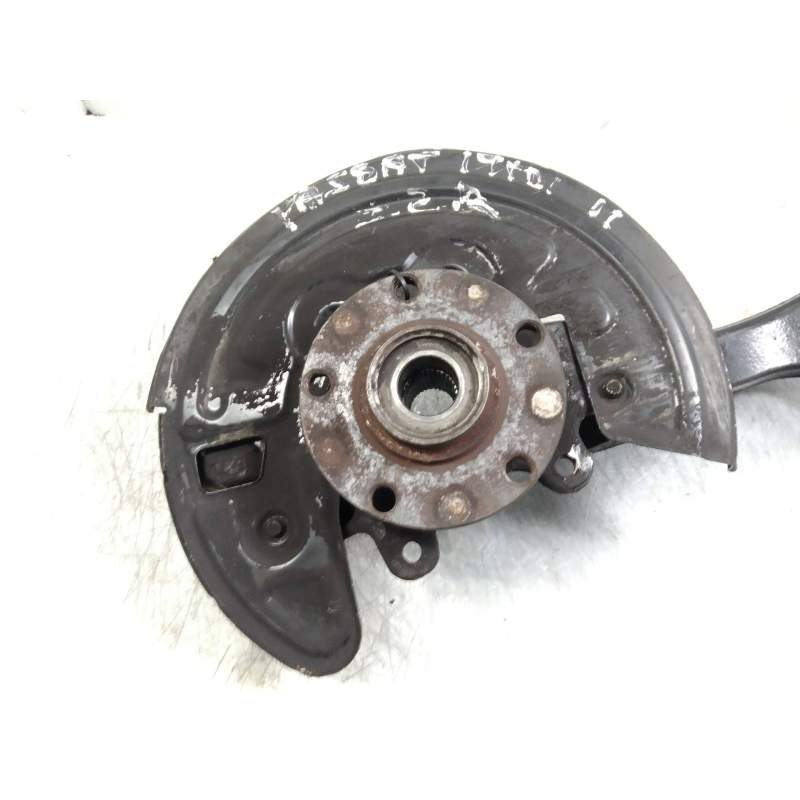 Recambio de mangueta delantera izquierda para volkswagen passat berlina (3b3) executive referencia OEM IAM  19TDI 2001