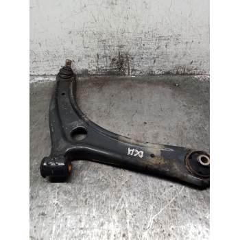 BRAZO SUSPENSION INFERIOR DELANTERO DERECHO 