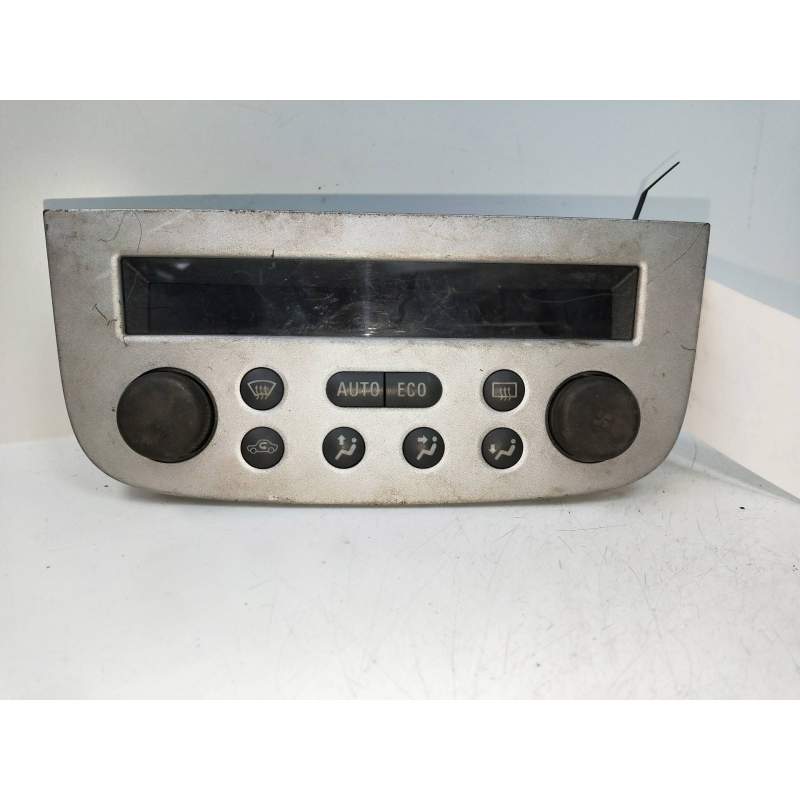 Recambio de mando calefaccion / aire acondicionado para opel corsa c referencia OEM IAM 013123400  2003