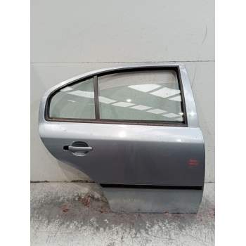 PUERTA TRASERA DERECHA 5P 2000