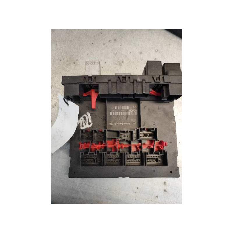 Recambio de caja reles / fusibles para volkswagen caddy ka/kb (2c) kasten bluemotion referencia OEM IAM 1K0937049  