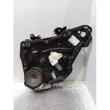 ELEVALUNAS TRASERO DERECHO A2047601634 A1175402305 X117/2015