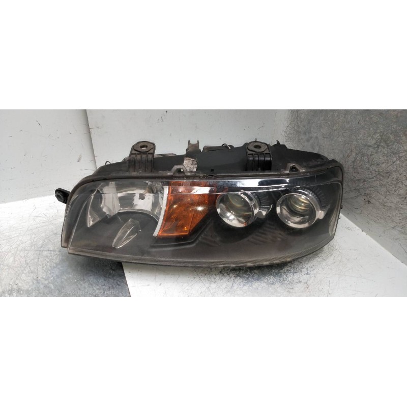 Recambio de faro izquierdo para fiat punto berlina (188) 1.2 8v referencia OEM IAM   