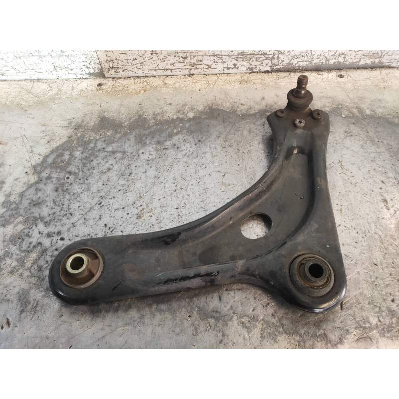 Recambio de brazo suspension inferior delantero izquierdo para citroën ds3 special edition referencia OEM IAM   
