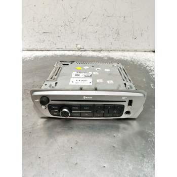 SISTEMA AUDIO / RADIO CD 281153266R A2C32333000 2008