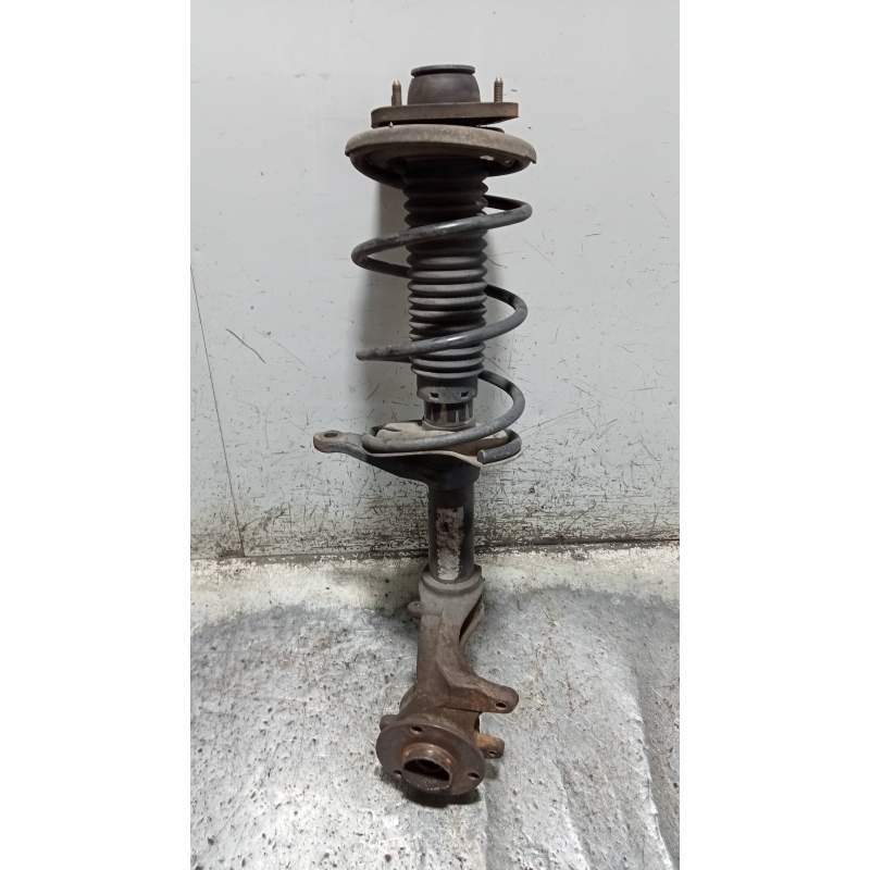 Recambio de mangueta delantera derecha para peugeot 106 (s2) kid referencia OEM IAM   3T