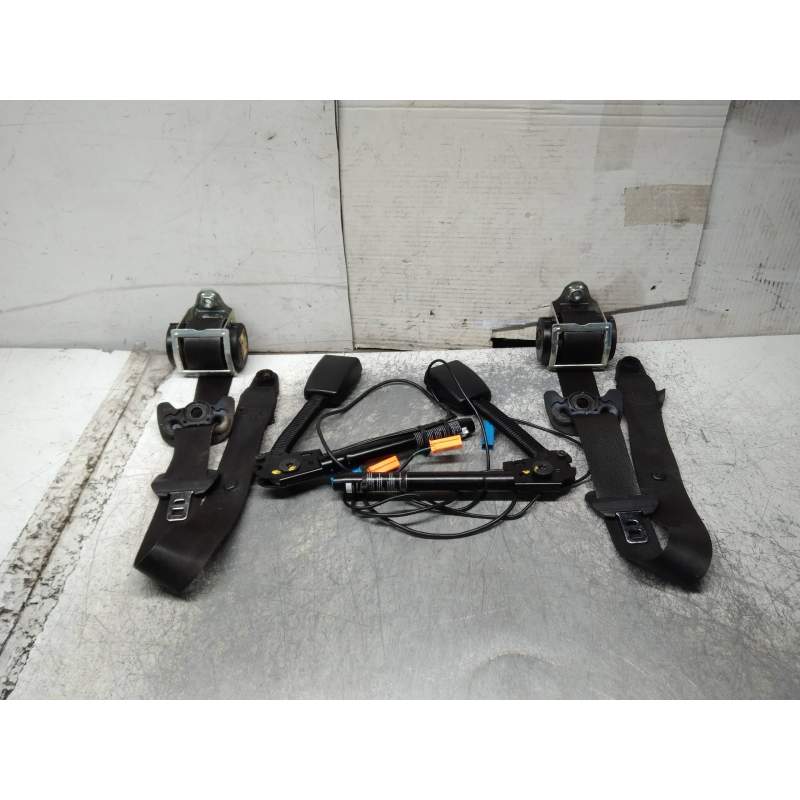 Recambio de juego cinturones delantero para land rover discovery v6 td s referencia OEM IAM   5P