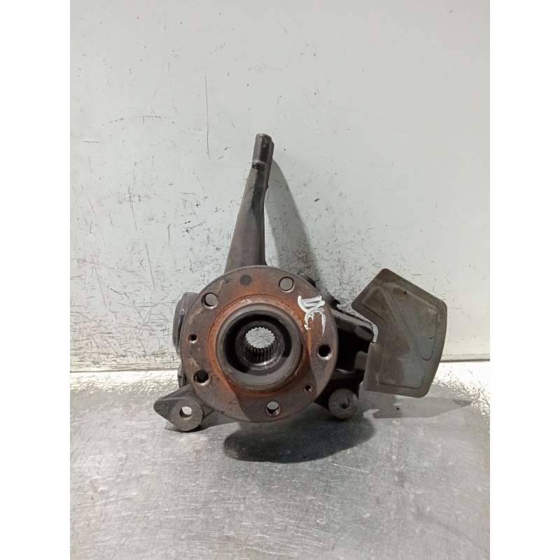 Recambio de mangueta delantera derecha para peugeot 407 st sport pack referencia OEM IAM  20HDI 2004