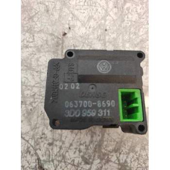 MOTOR APERTURA TRAMPILLAS CLIMATIZADOR 3D0959311 0637008690  OEM 3D0959311