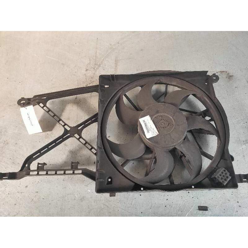 Recambio de electroventilador para opel zafira b 1.6 16v cat referencia OEM IAM 0130303986 13205941 2005