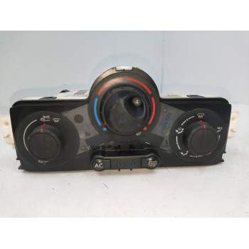 MANDO CALEFACCION / AIRE ACONDICIONADO 69588001 F666572Q 03