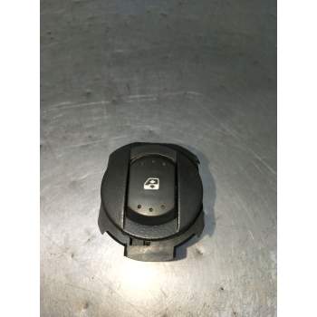 MANDO ELEVALUNAS DELANTERO DERECHO 5P 2002