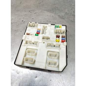 CAJA RELES / FUSIBLES 284B69027R 522222F01 2057176569 2008