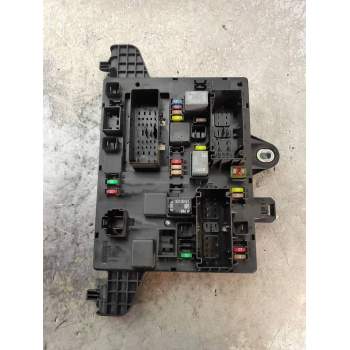 CAJA RELES / FUSIBLES 13302301 365927271 QQ